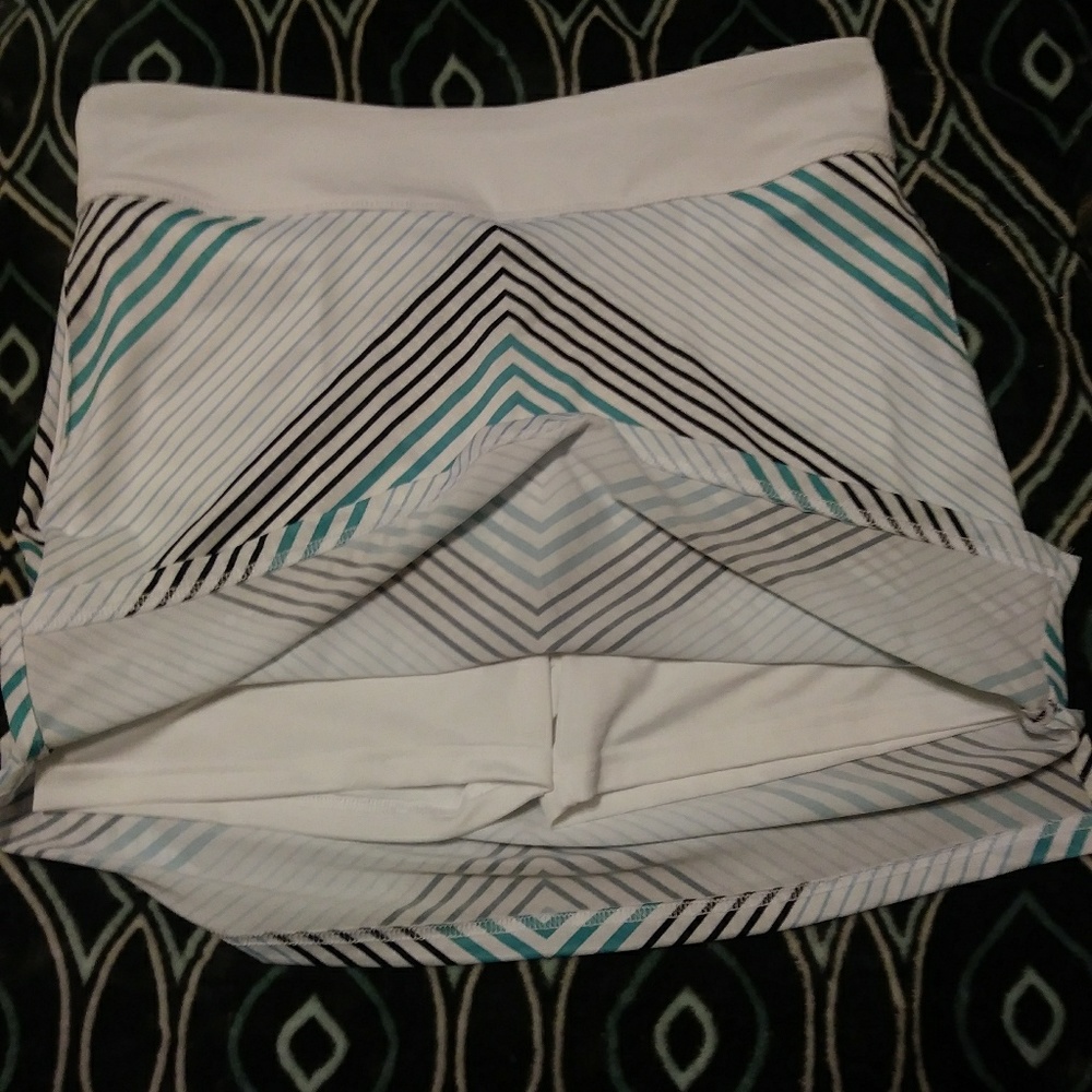 Sports skort
